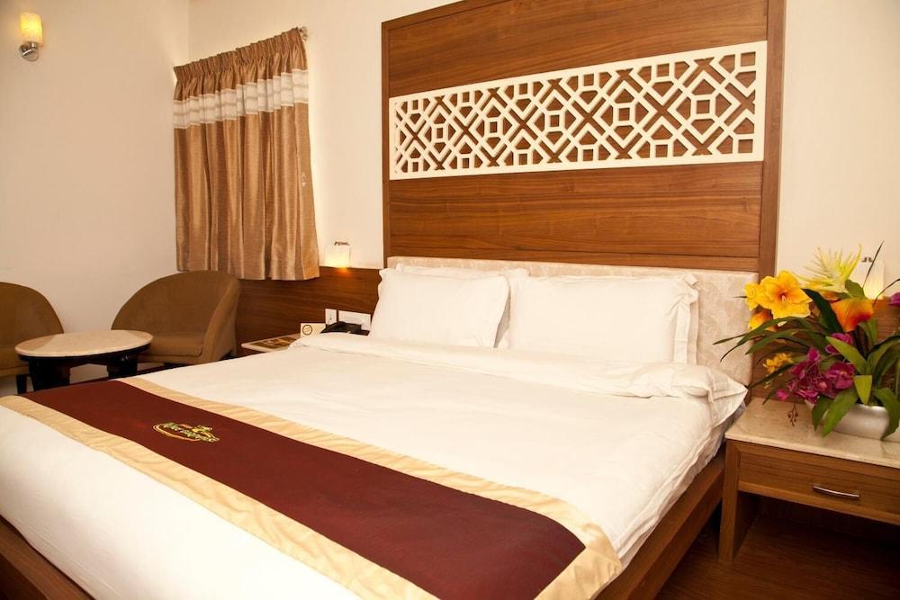 Hotel Prince Gardens كويمباتور المظهر الخارجي الصورة