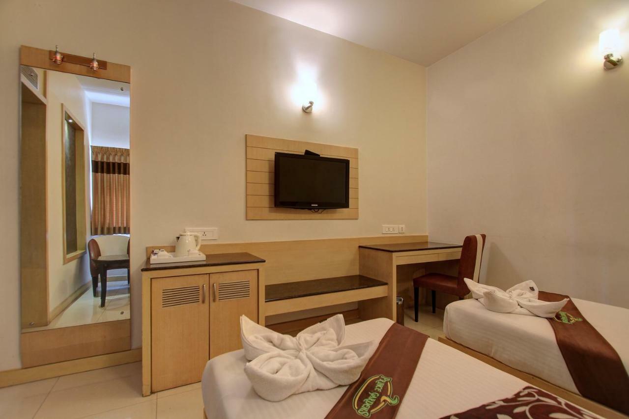 Hotel Prince Gardens كويمباتور المظهر الخارجي الصورة